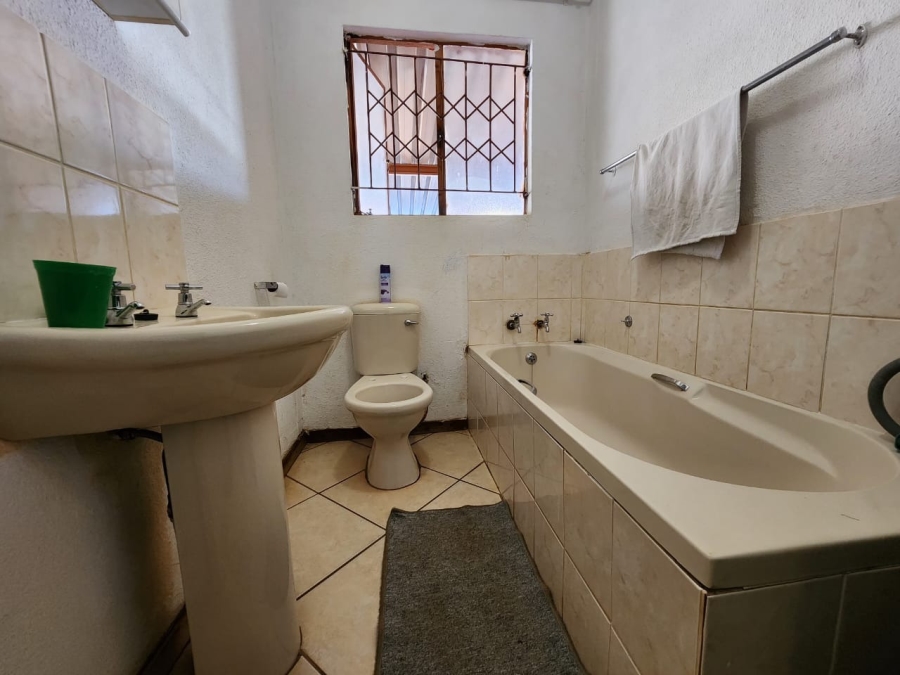 3 Bedroom Property for Sale in Tlhabane West North West